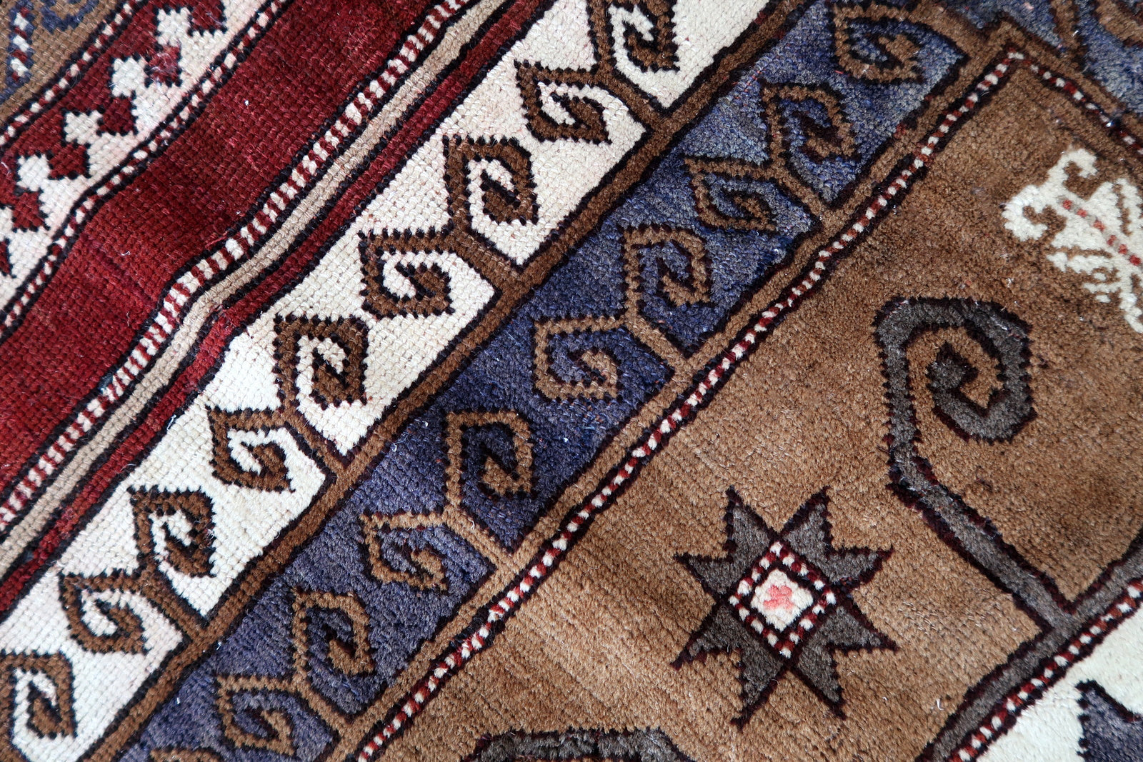 Handmade vintage Caucasian Kazak rug 1940s