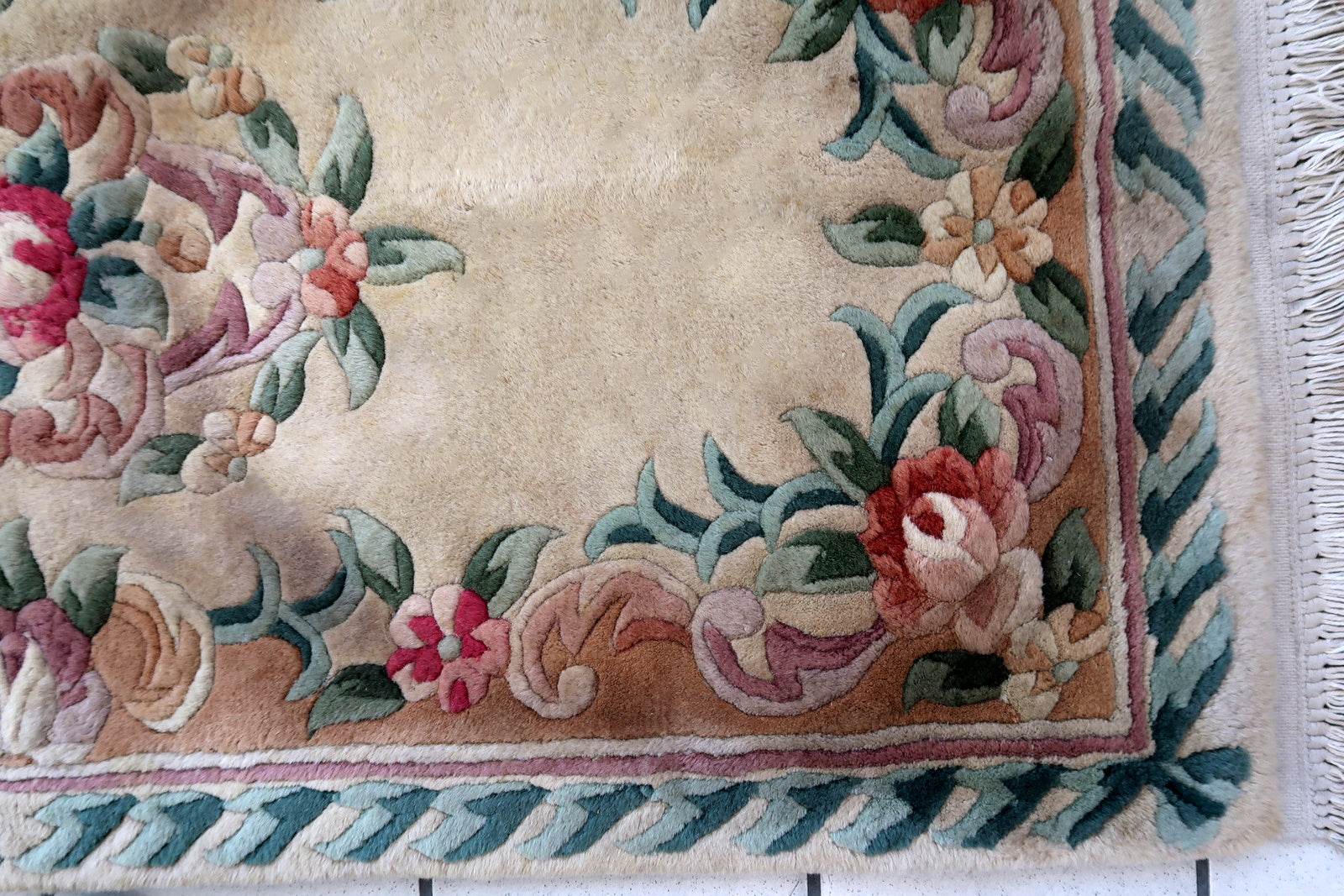 Hand made vintage Art Deco Chinese rug 1960s