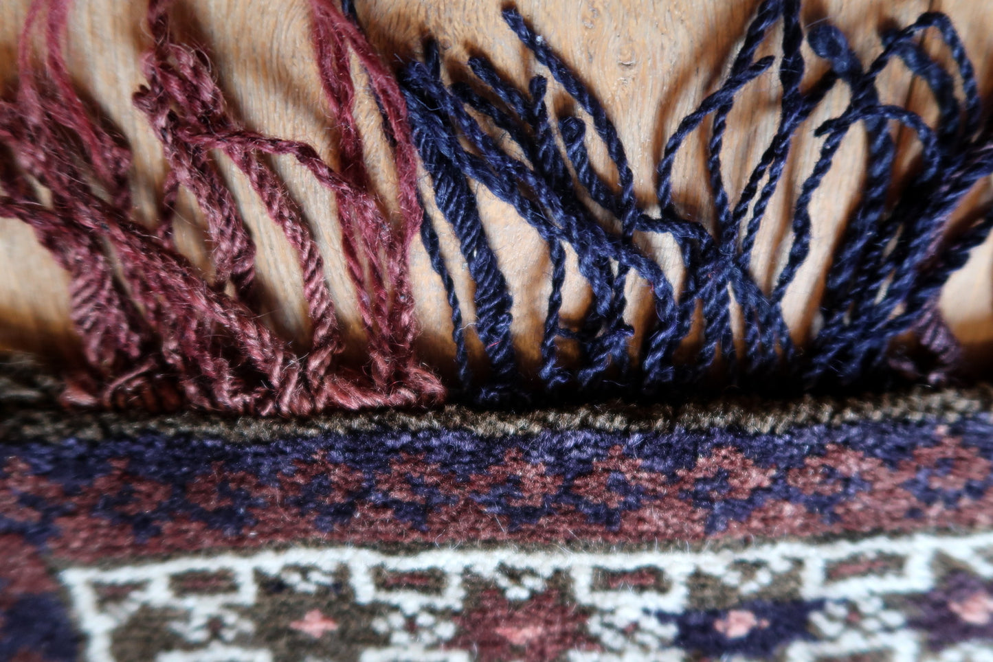 Handmade semi-antique Afghan Baluch salt bag in purple and white colors and stars design. The bag is from the beginning of 20th century in original good condition.