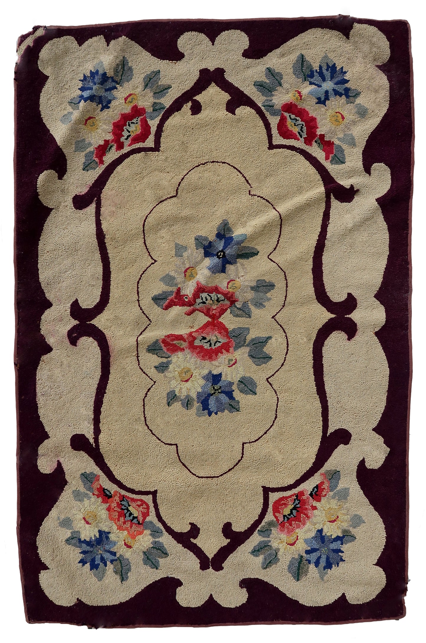 Handmade antique American Hooked rug 1900s