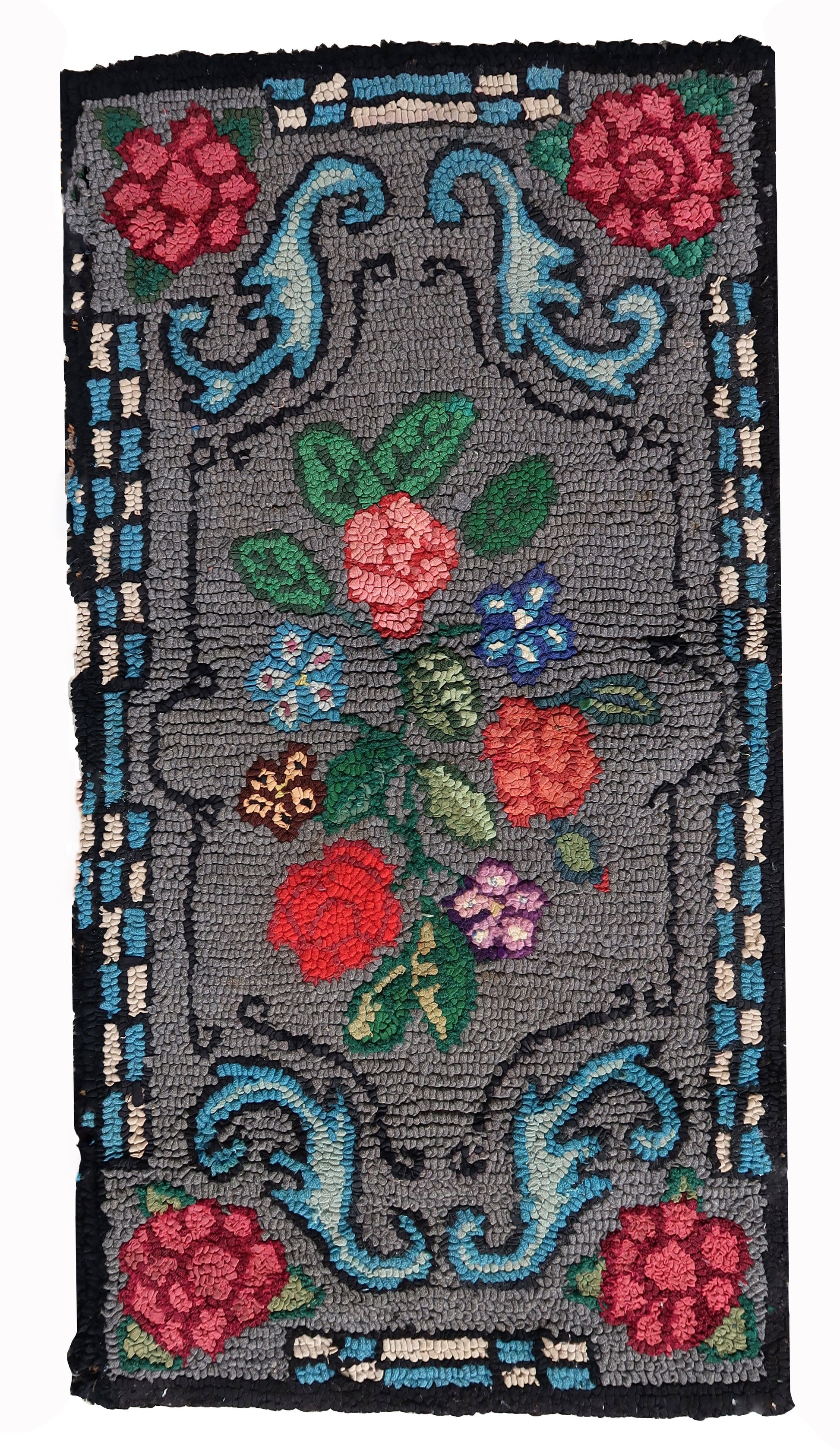 Handmade antique American Hooked rug 1900s