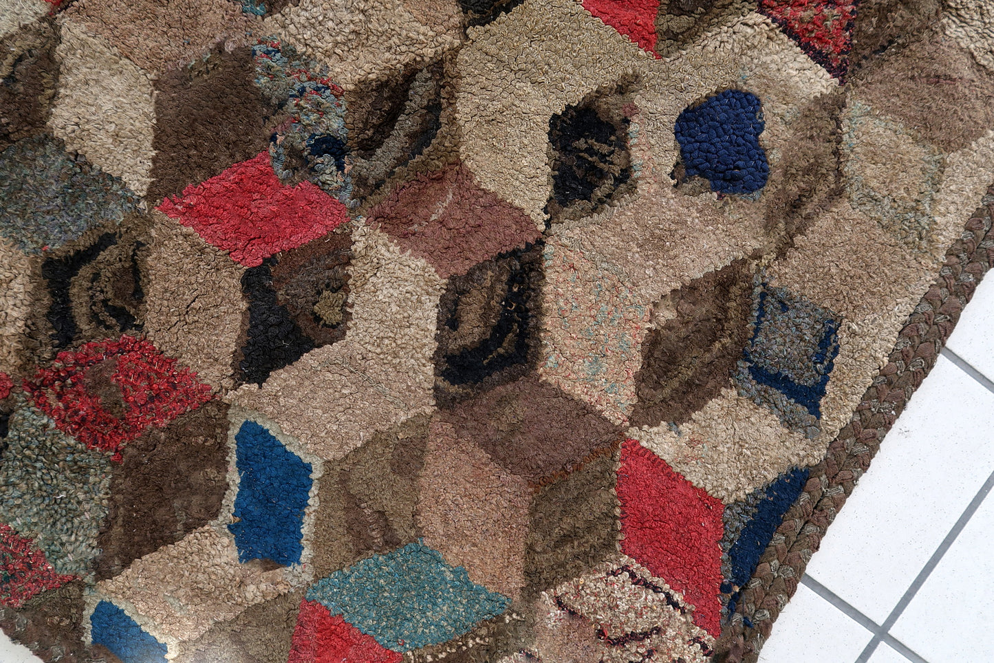 Handmade antique American Hooked rug 1880s