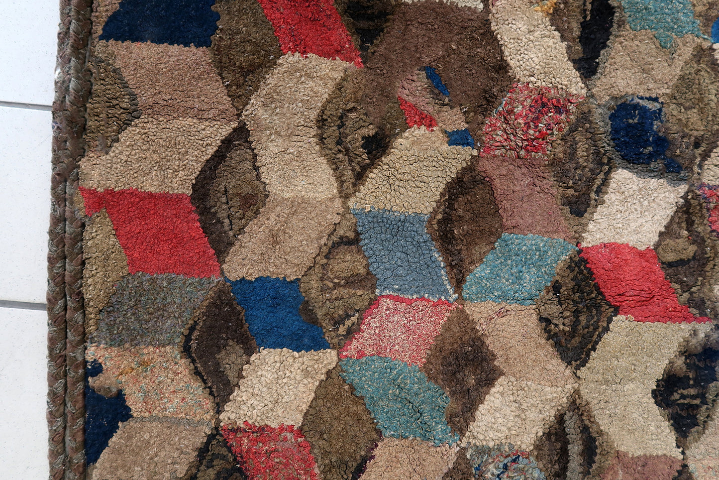 Handmade antique American Hooked rug 1880s