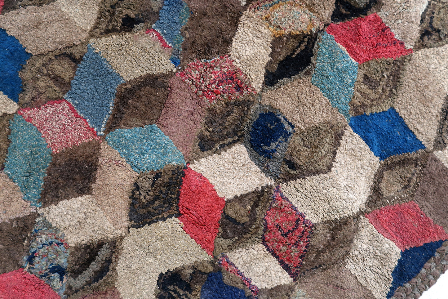Handmade antique American Hooked rug 1880s