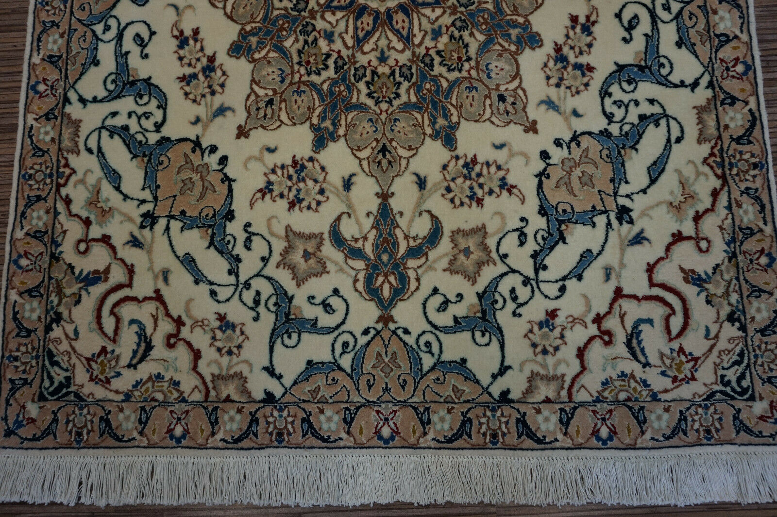 Handmade vintage Persian Nain rug in classic design and beige and blue shades. The rug is from the end of 20th century in original good condition. 