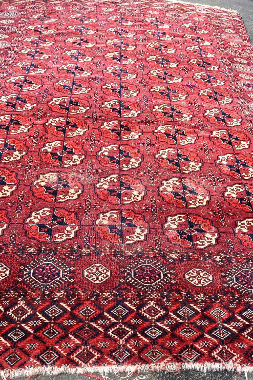 Handmade antique Turkmen Tekke rug 1870s