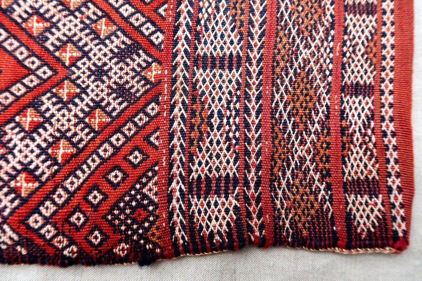 Handmade vintage Moroccan Berber kilim cushion 1' x 2.3' (31cm x 72cm) 1950s - 1P39