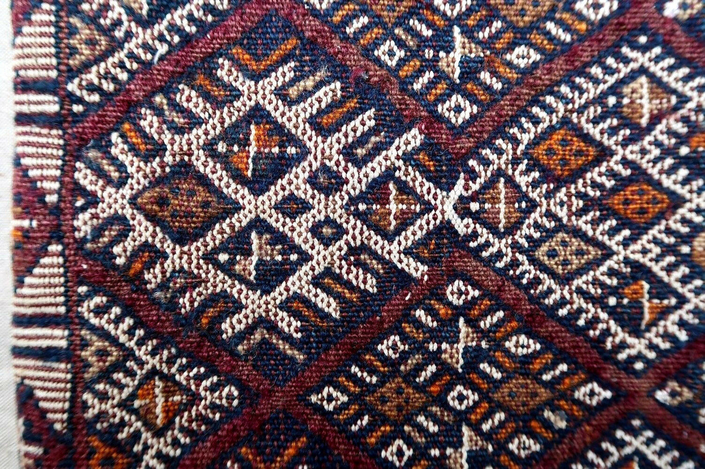 Handmade vintage Moroccan Berber kilim cushion 1.3' x 2.4' (41cm x 73cm) 1950s - 1P41