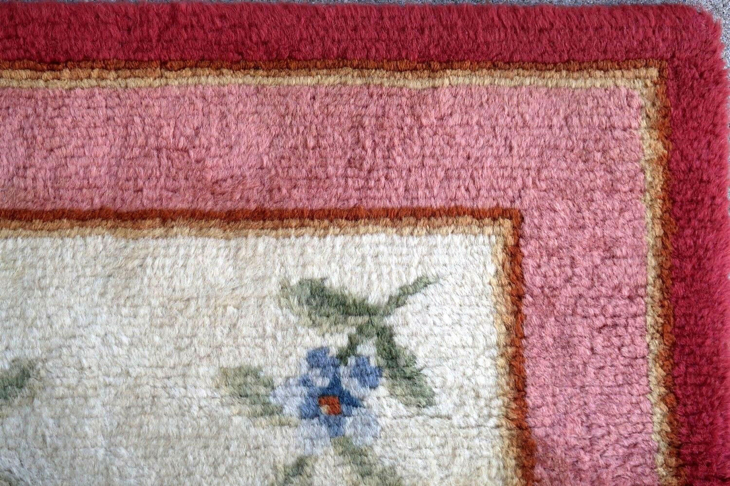 Handmade antique French Savonnerie rug 2.6' x 5.2' (81cm x 160cm) 1930s - 1P61