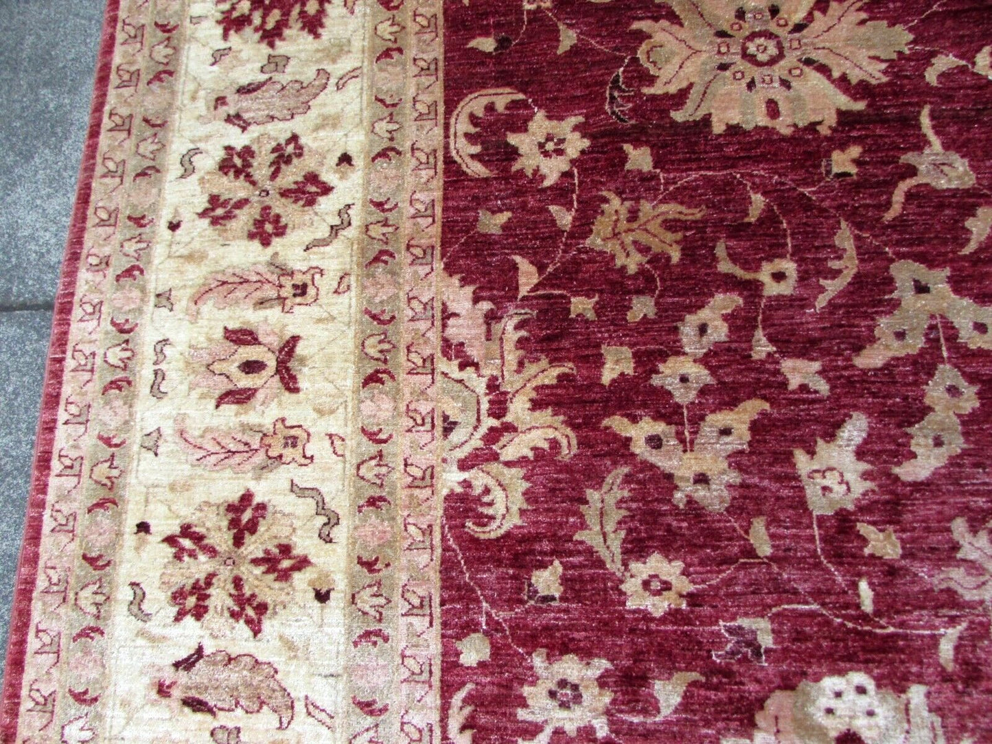 Fine details of the rug's craftsmanship and weaving